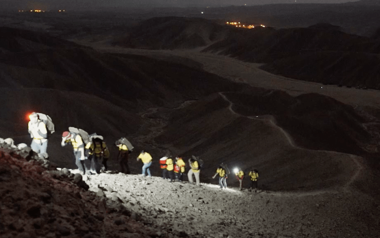 greenpeace-nasca-noche